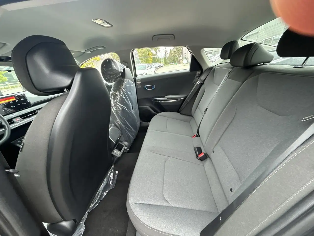 Kia K4 снимка Kia K4