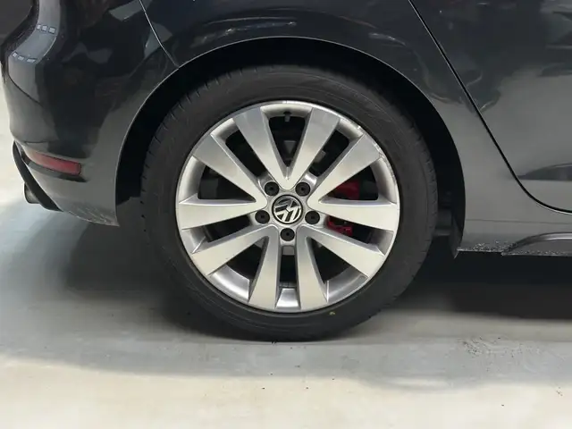 Volkswagen Golf view 7