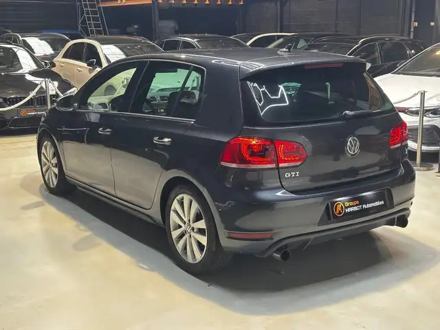 Volkswagen Golf view 6