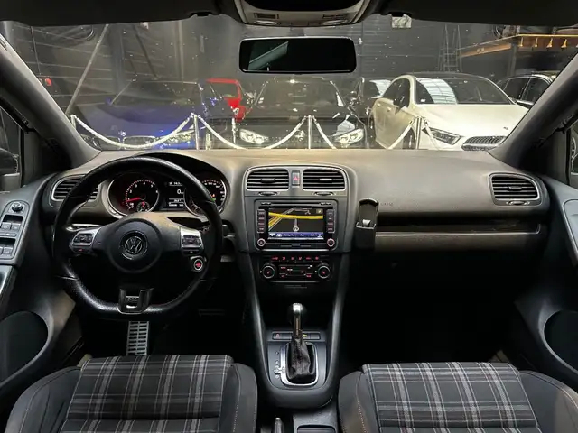 Volkswagen Golf view 13