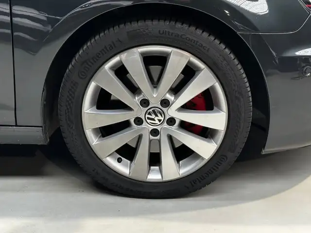 Volkswagen Golf view 10