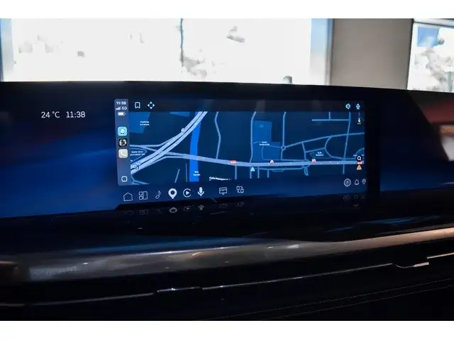 Cadillac Escalade view 15