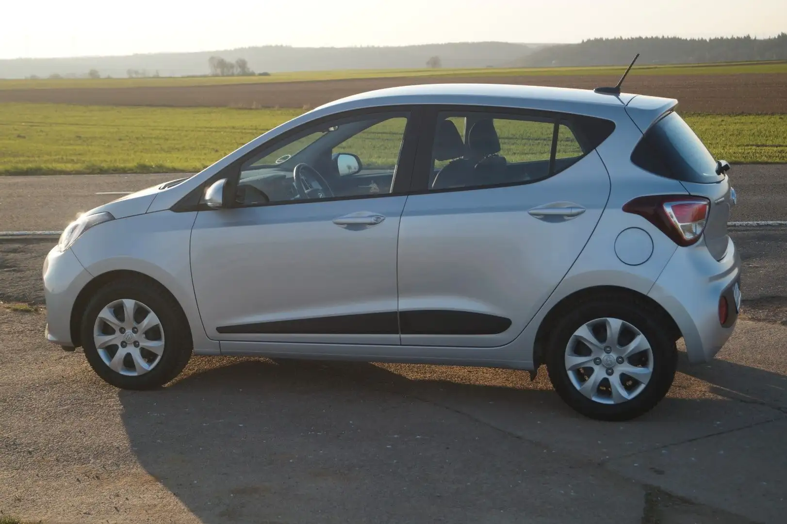 Hyundai i10 Style +Automatik+Sitzh.+App-Connect+ Silber - 2