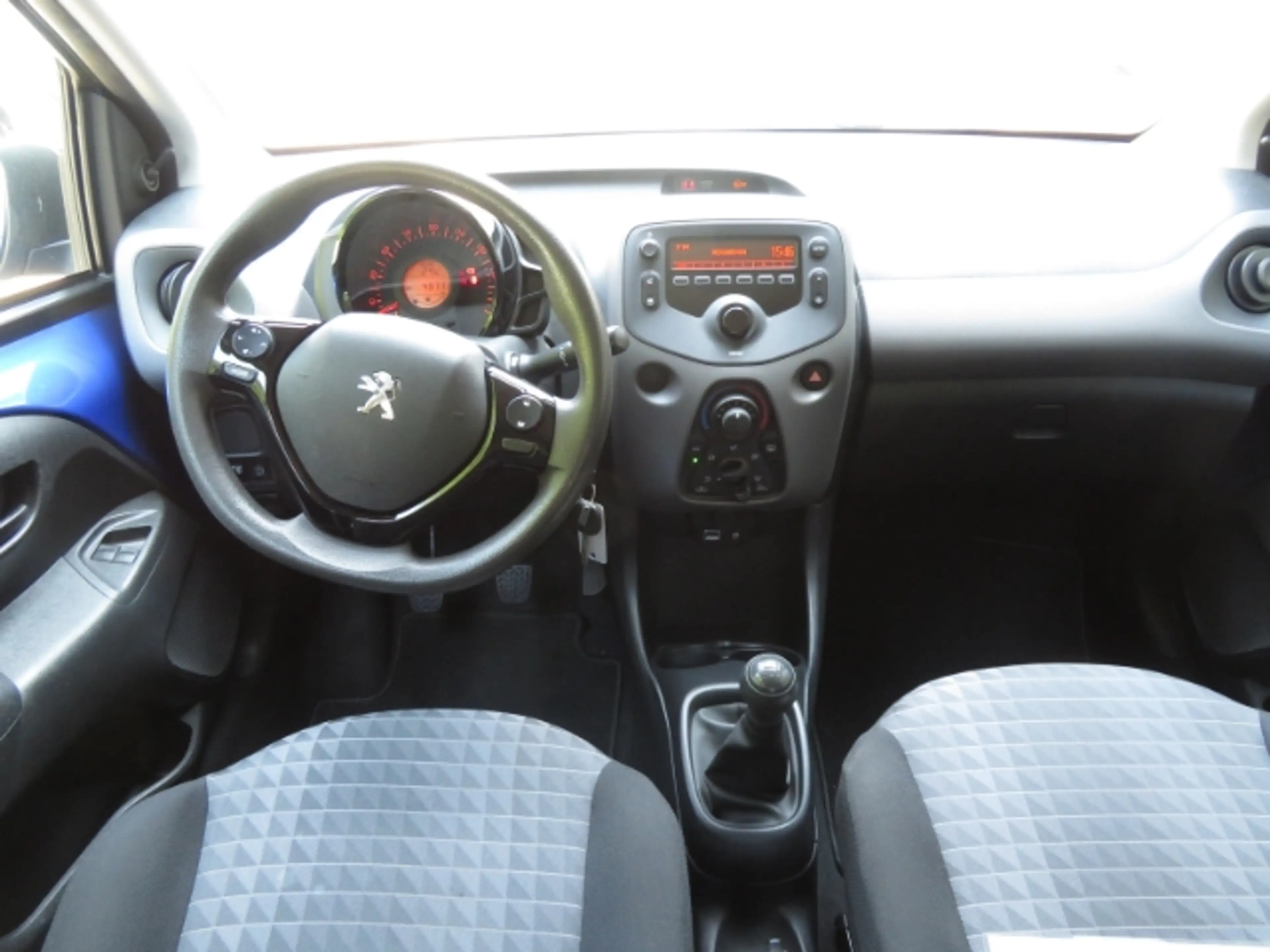 Peugeot 108 VTI 72 Stop&Start Active Notbremsass. Tel.-Vorb. K — photo 7