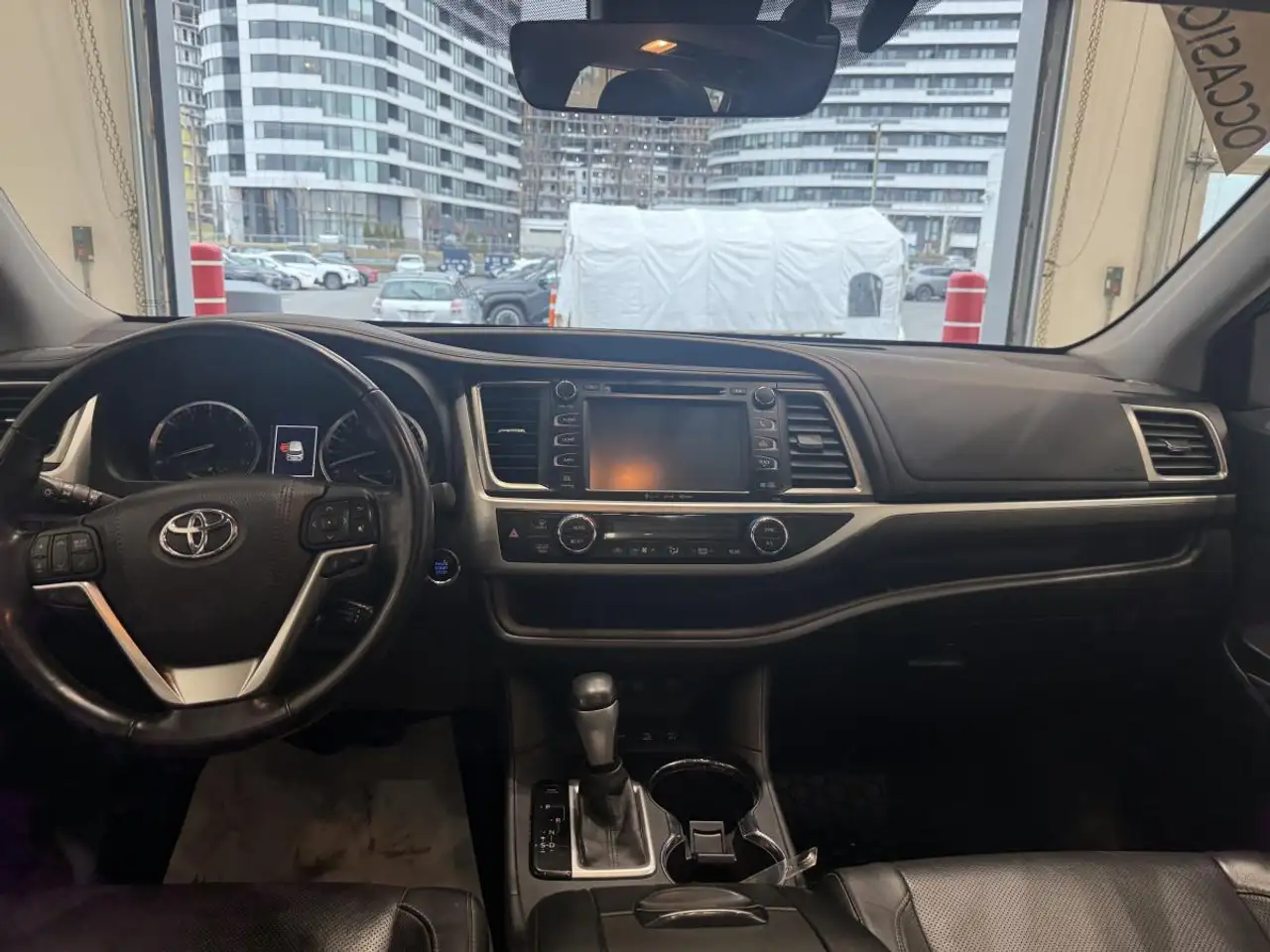 Toyota Highlander снимка Toyota Highlander