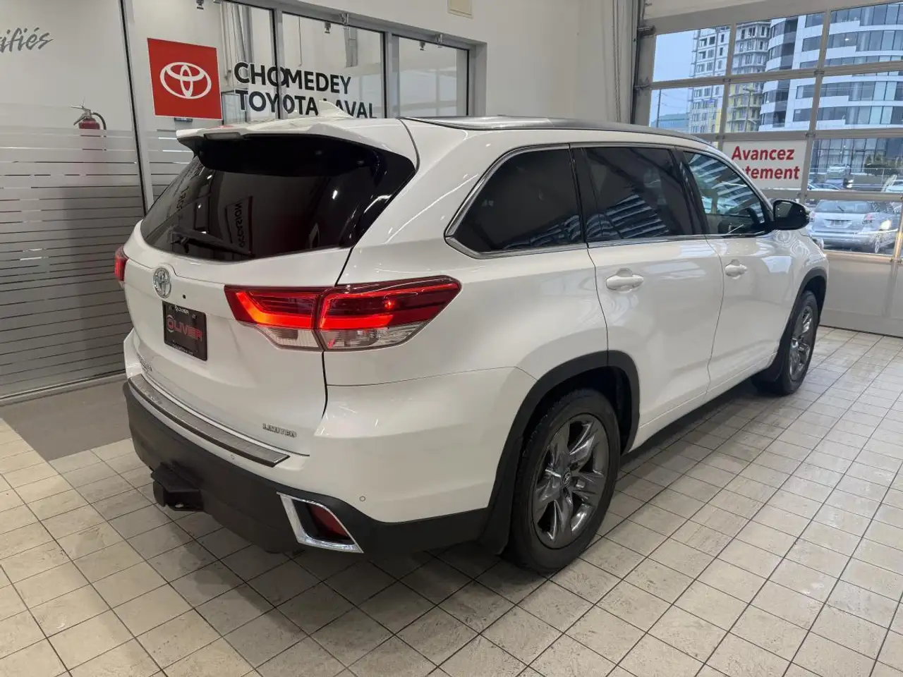 Toyota Highlander снимка Toyota Highlander