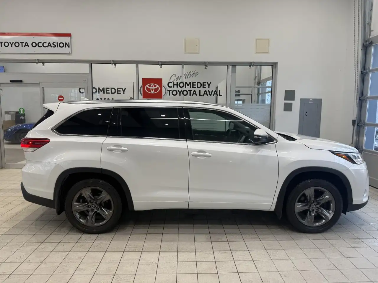 Toyota Highlander снимка Toyota Highlander