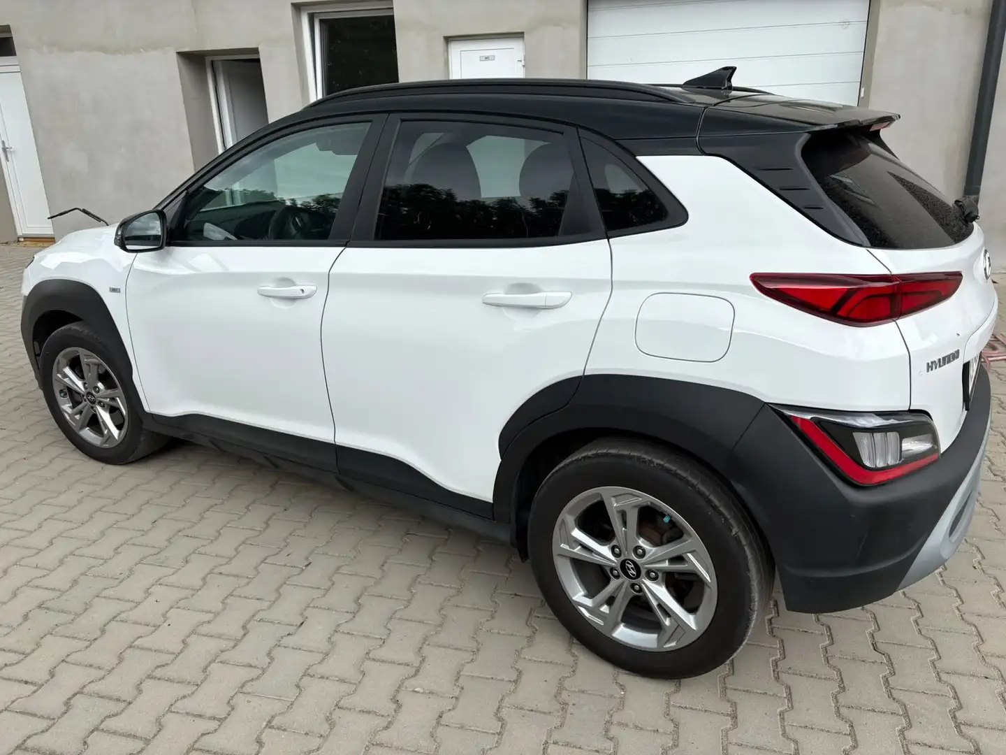 Hyundai KONA Kona 1,0 T-GDi 2WD Trend Line Trend Line Weiß - 2