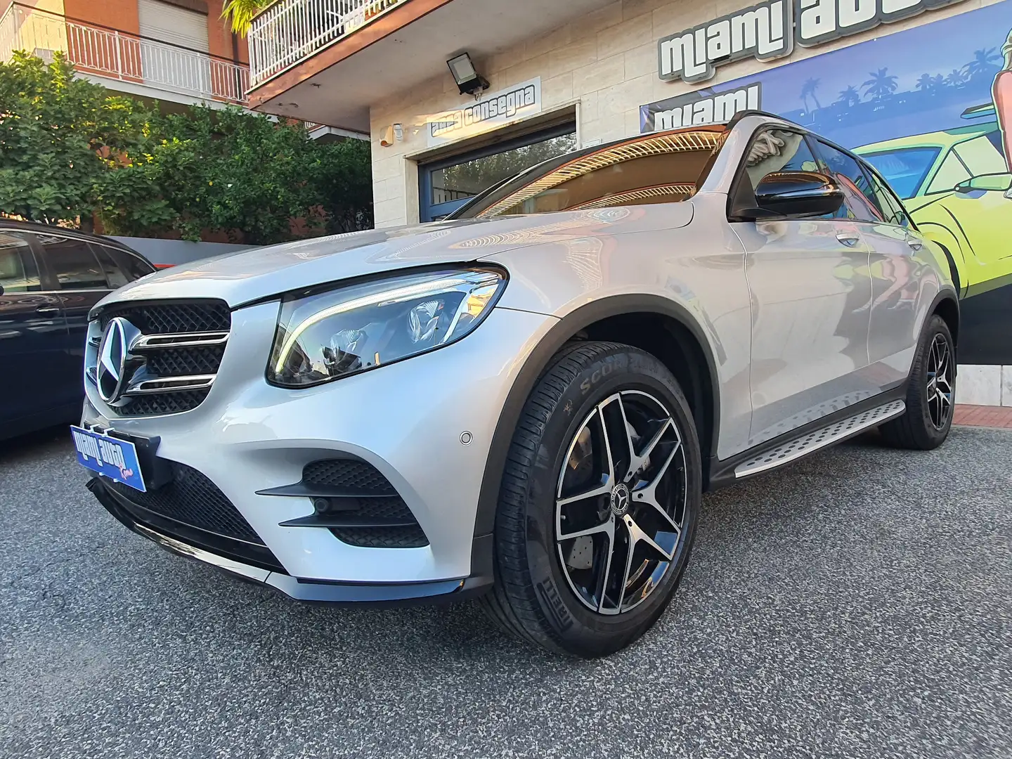 Mercedes-Benz GLC 250 GLC 250 d 4Matic AUT. Premium AMG UNIPRO' TAGL UFF Silber - 2