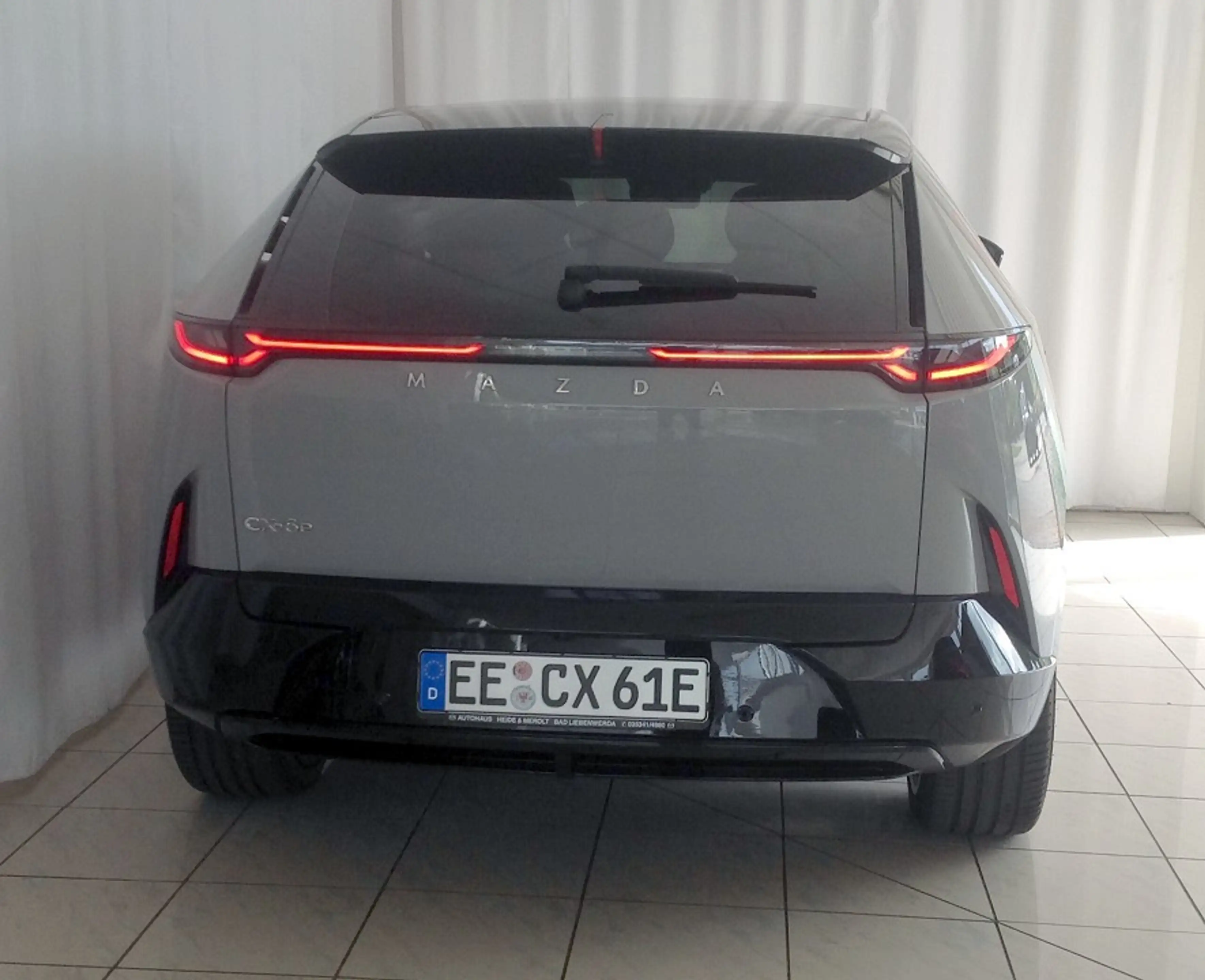 Mazda CX-6e EV 258ps — photo 4