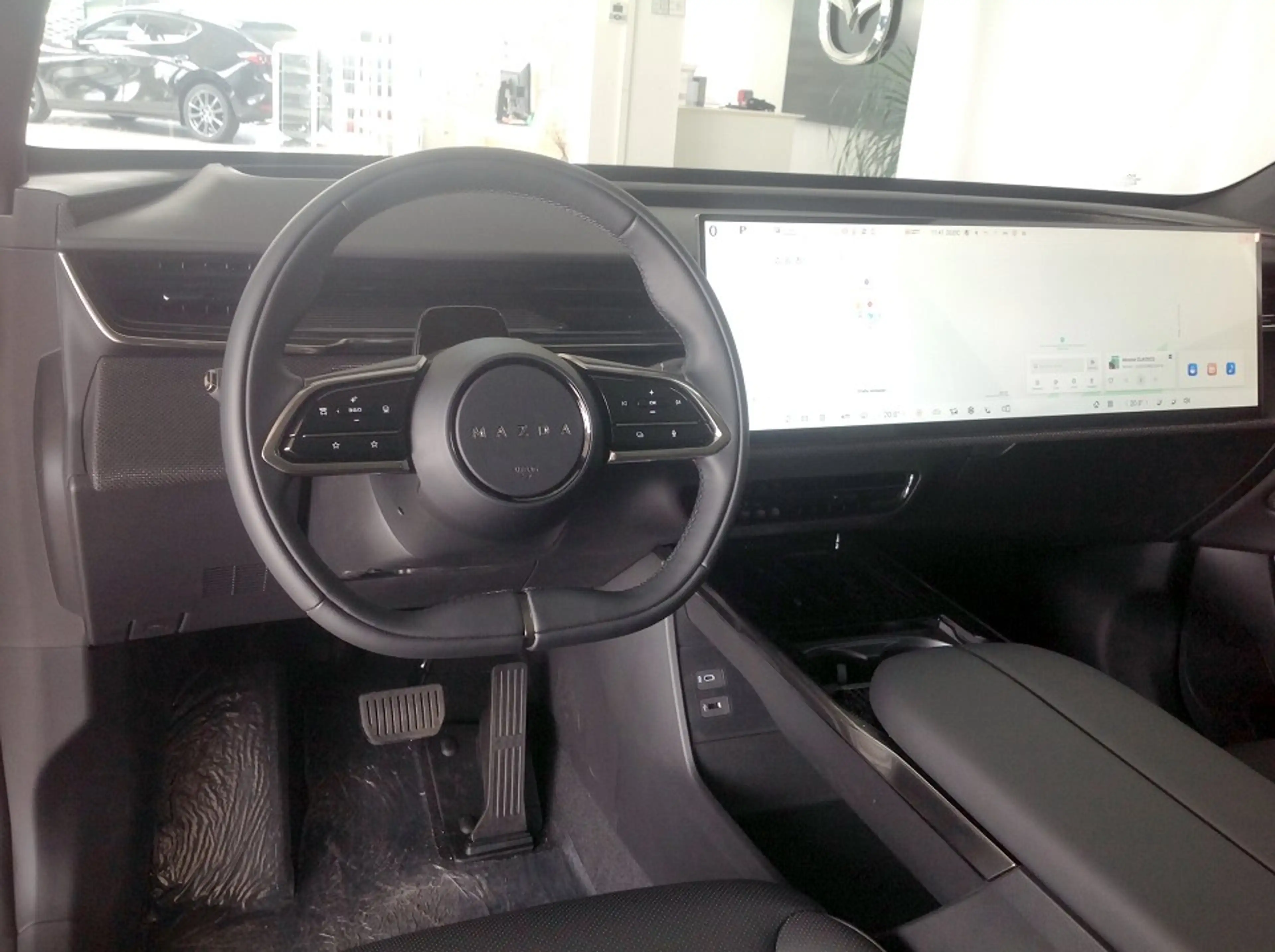 Mazda CX-6e EV 258ps — photo 13