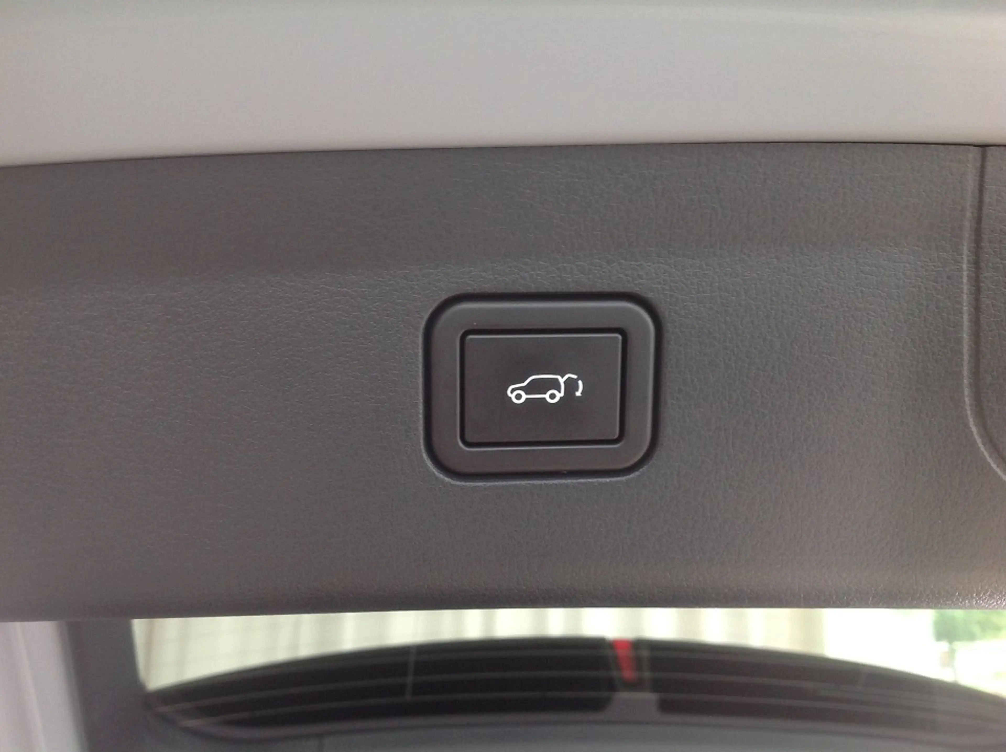 Mazda CX-6e EV 258ps — photo 12