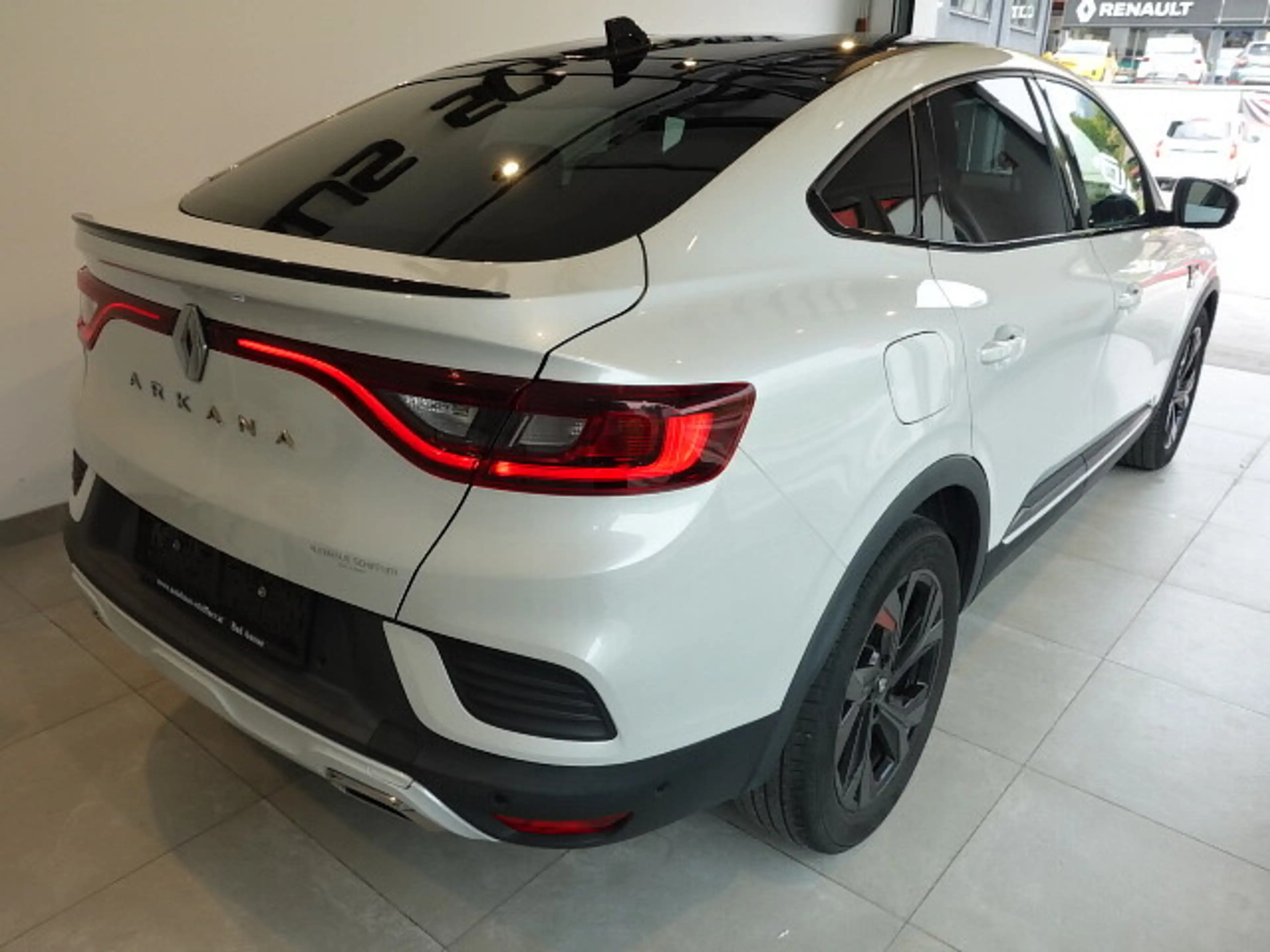 Renault Arkana TCe 140 EDC PF R.S. Line Aut. — photo 8