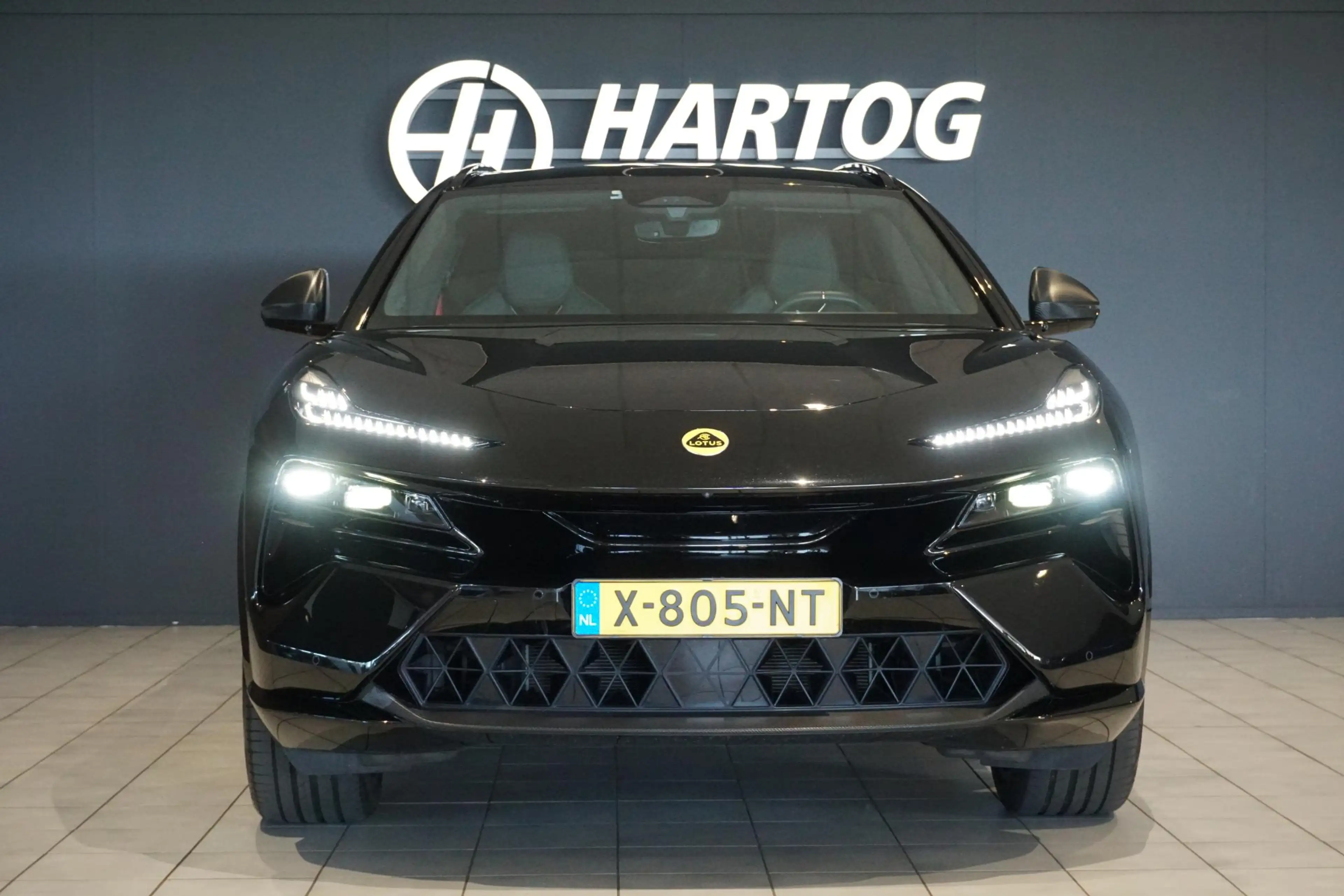 Lotus Eletre EDS 450 4WD 112 kWh 612PK + TREKHAAK / 22 INCH / L — photo 10