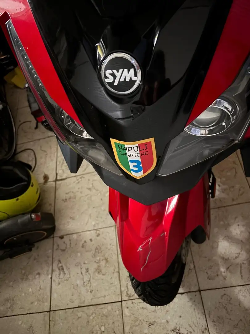 SYM Cruisym 300 Rood - 2