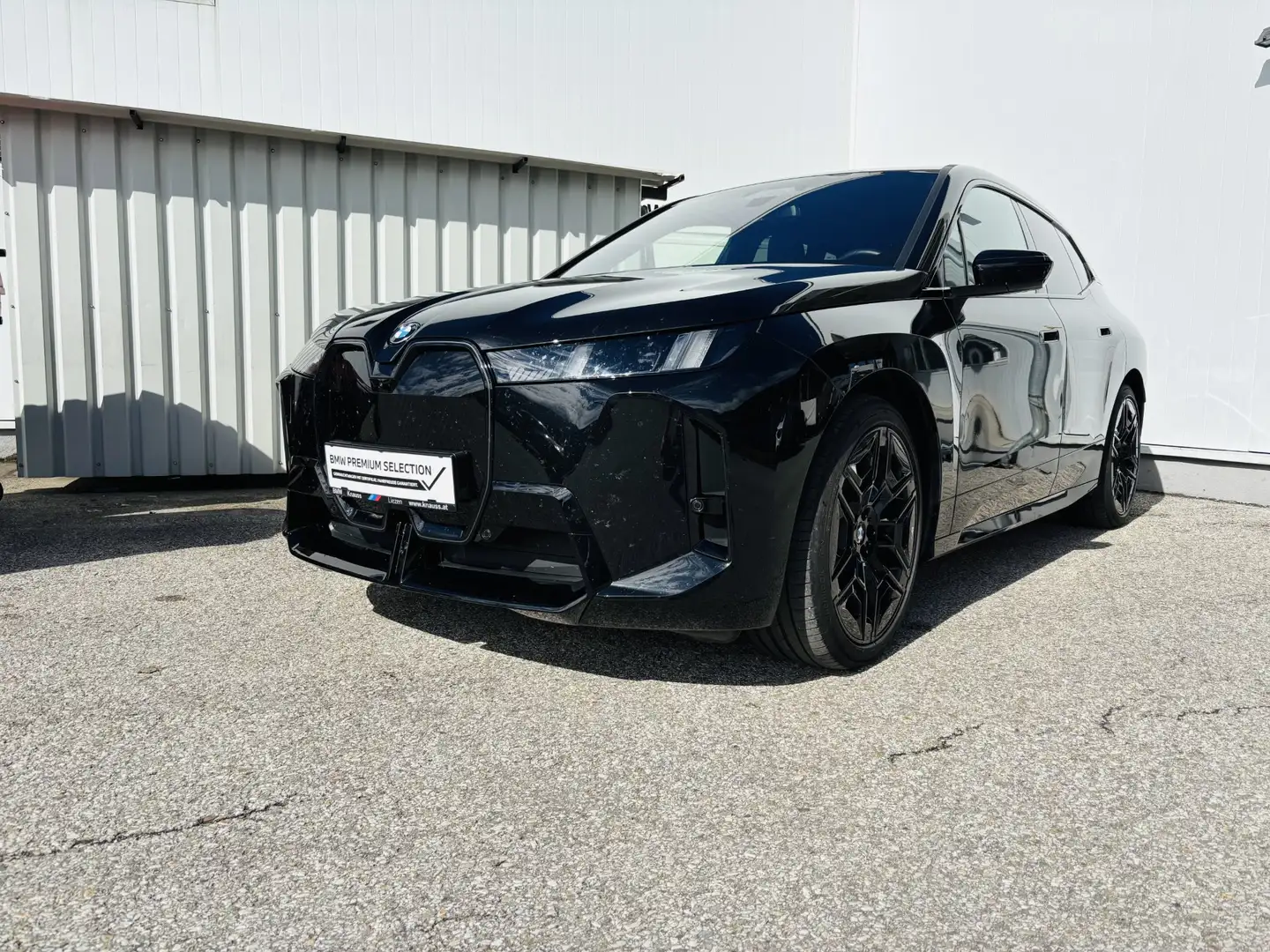 BMW iX iX xDrive45 Schwarz - 1