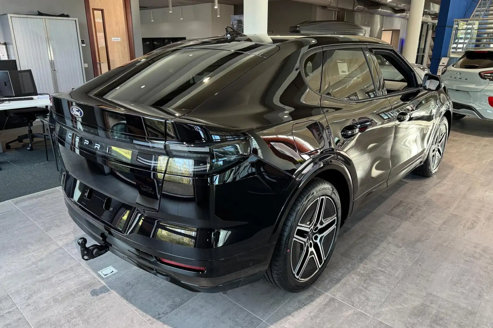 Ford Capri Premium Extended Range RWD 77 kWh | Panoramadak | Zwart - 2