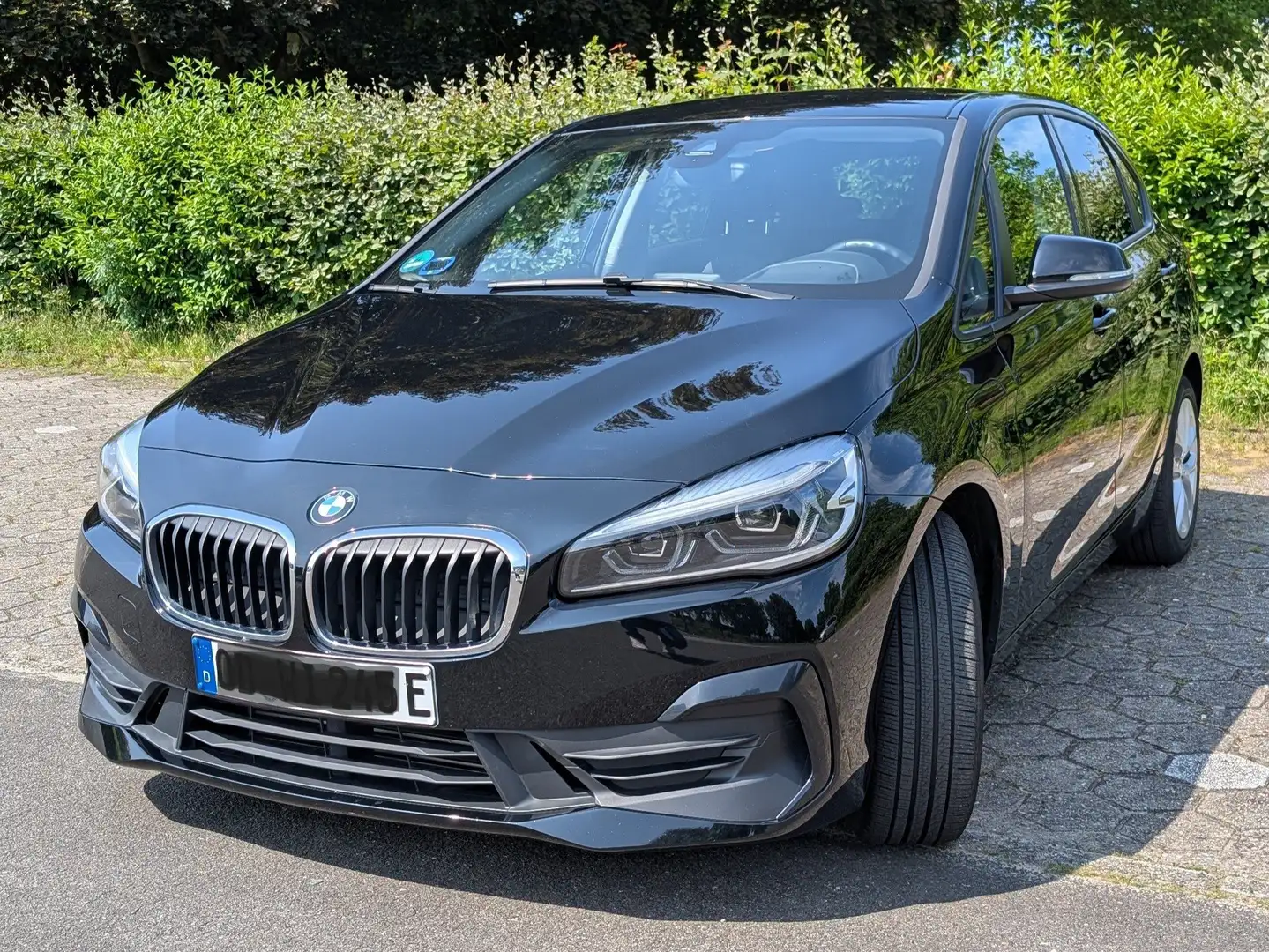 BMW 225 xe Active Tourer Schwarz - 1