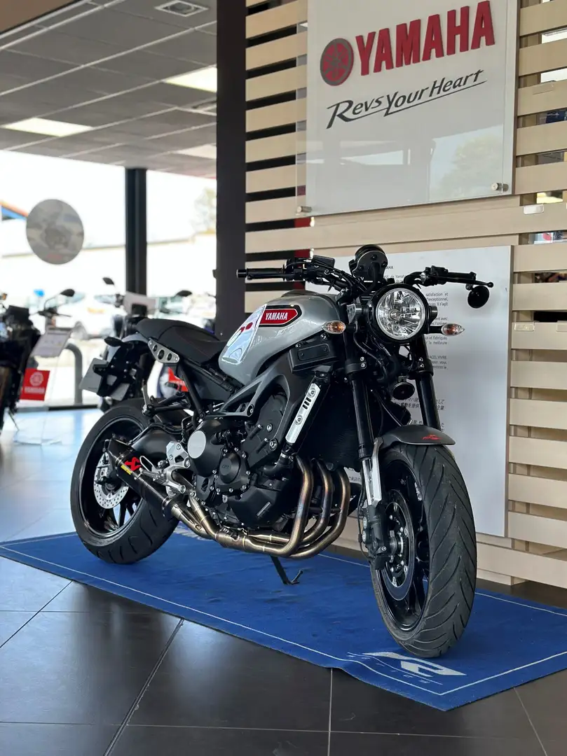 Yamaha XSR 900 bijela - 1