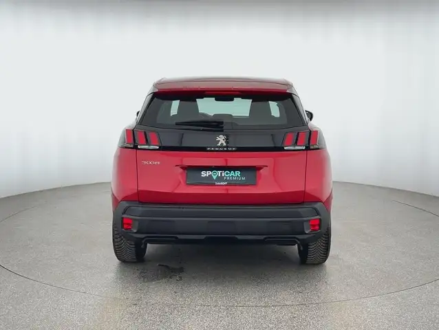 Peugeot 3008 view 4