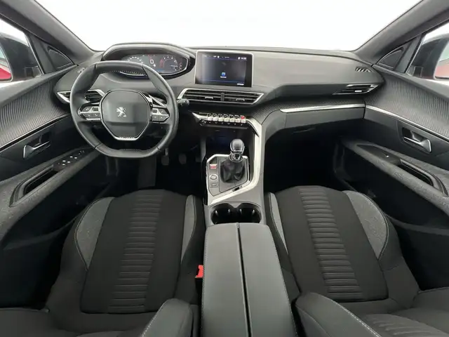 Peugeot 3008 view 6