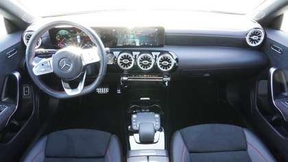 Mercedes-Benz CLA 180 SB/AMG/19