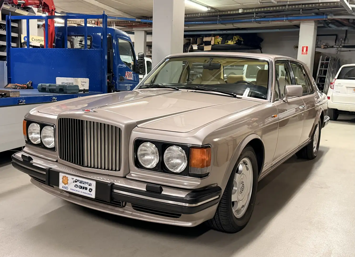 Bentley Turbo R - 1