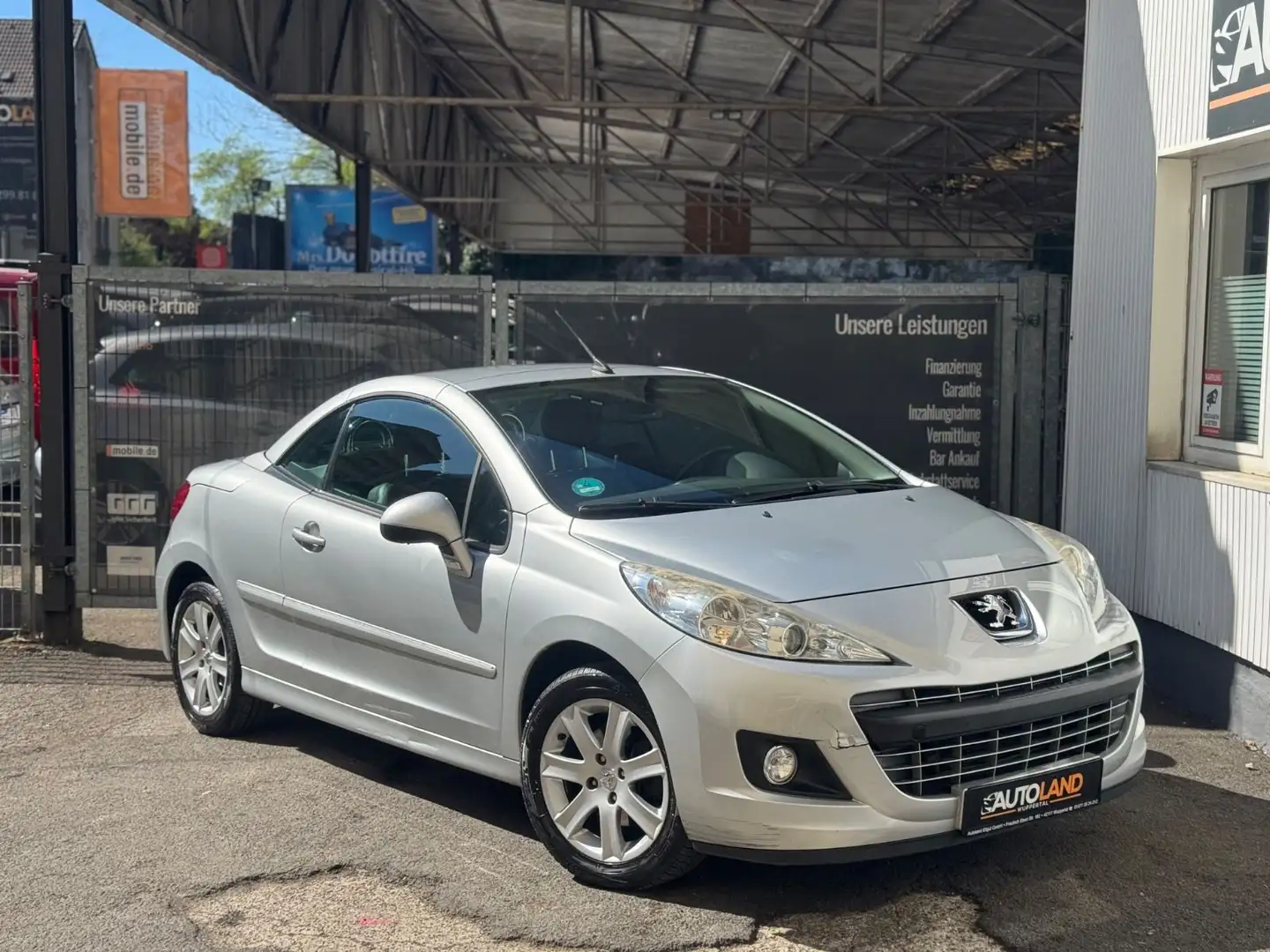 Peugeot 207 CC Platinum 1.6l*NUR 86TKM*KLIMAAUT*PDC*SHZG Gris - 1