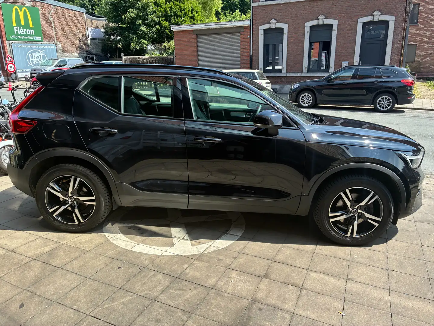 Volvo XC40 1.5 T5 PHEV Plus Dark Design DCT Noir - 2