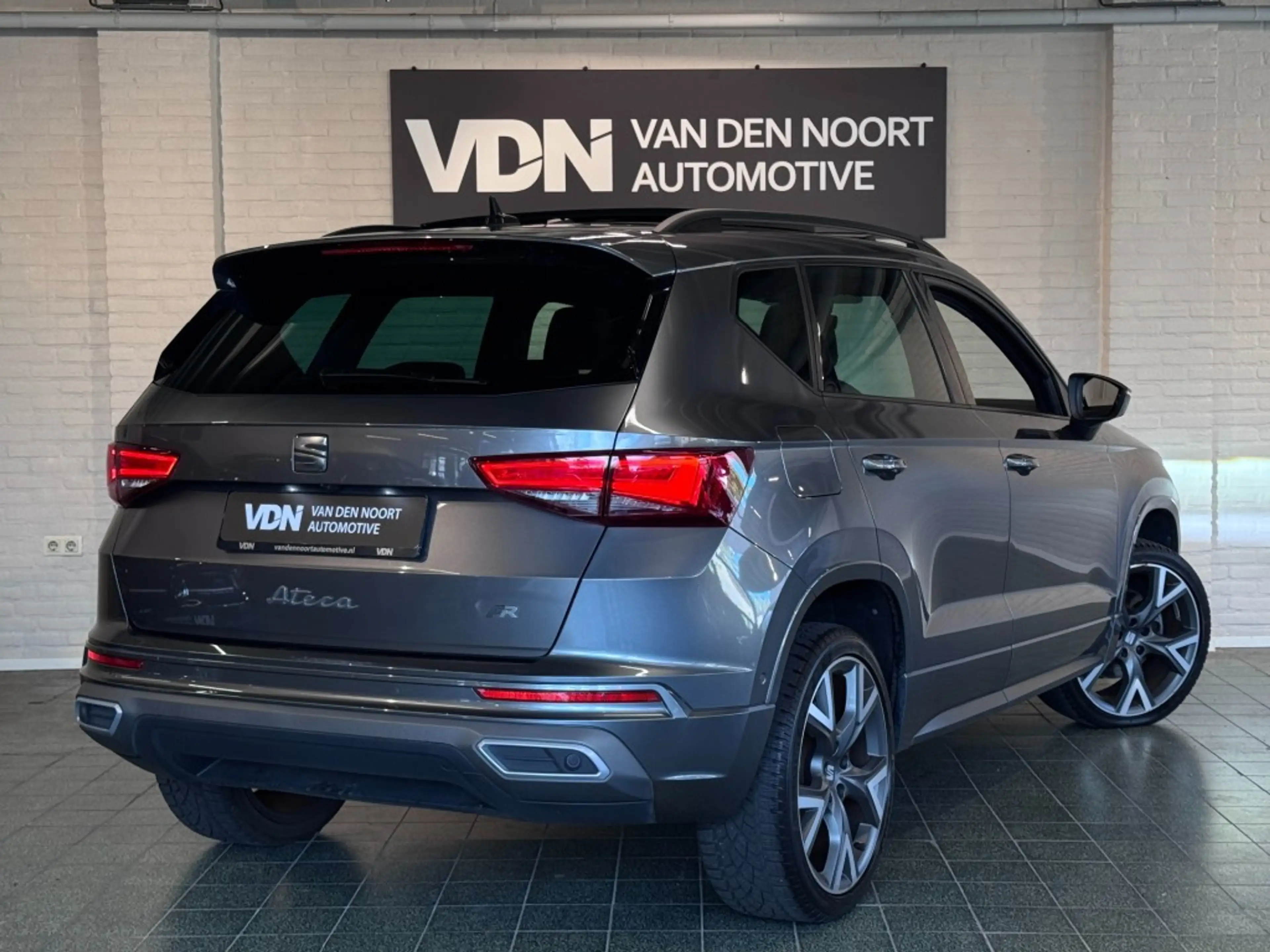 SEAT Ateca 1.5 TSI FR Business Intense Pano Trekhaak Standka — photo 3