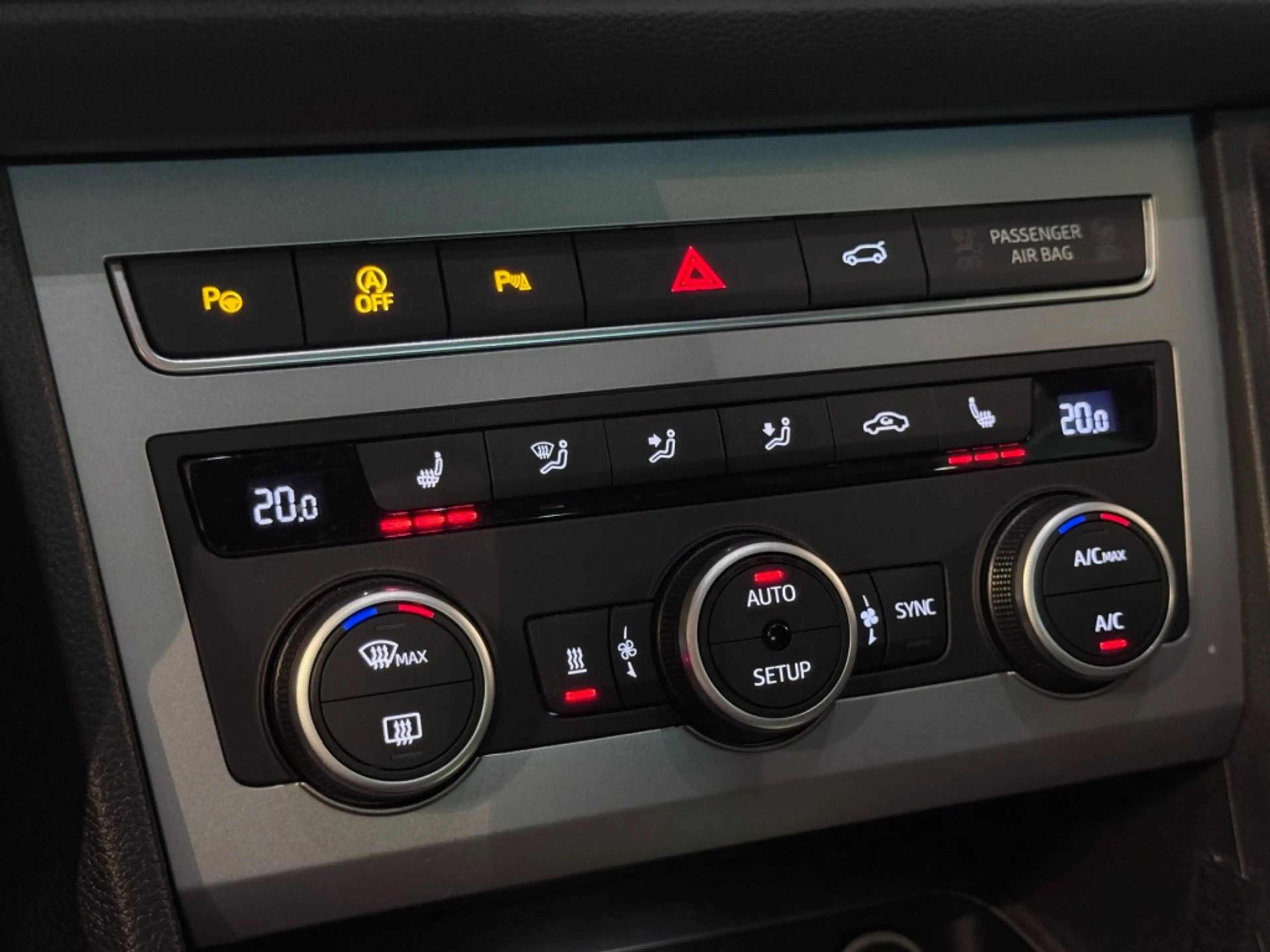 SEAT Ateca 1.5 TSI FR Business Intense Pano Trekhaak Standka — photo 37