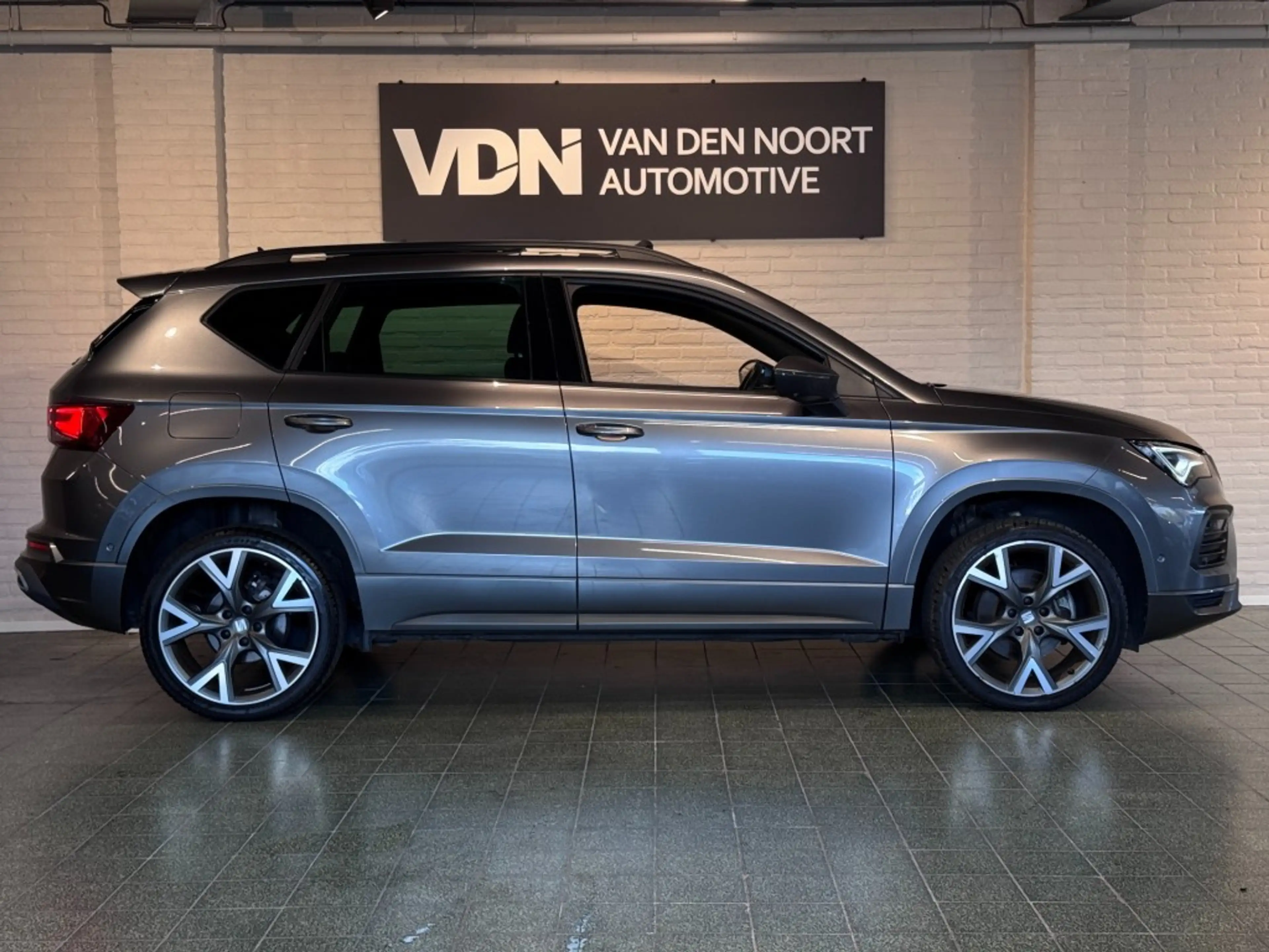 SEAT Ateca 1.5 TSI FR Business Intense Pano Trekhaak Standka — photo 9