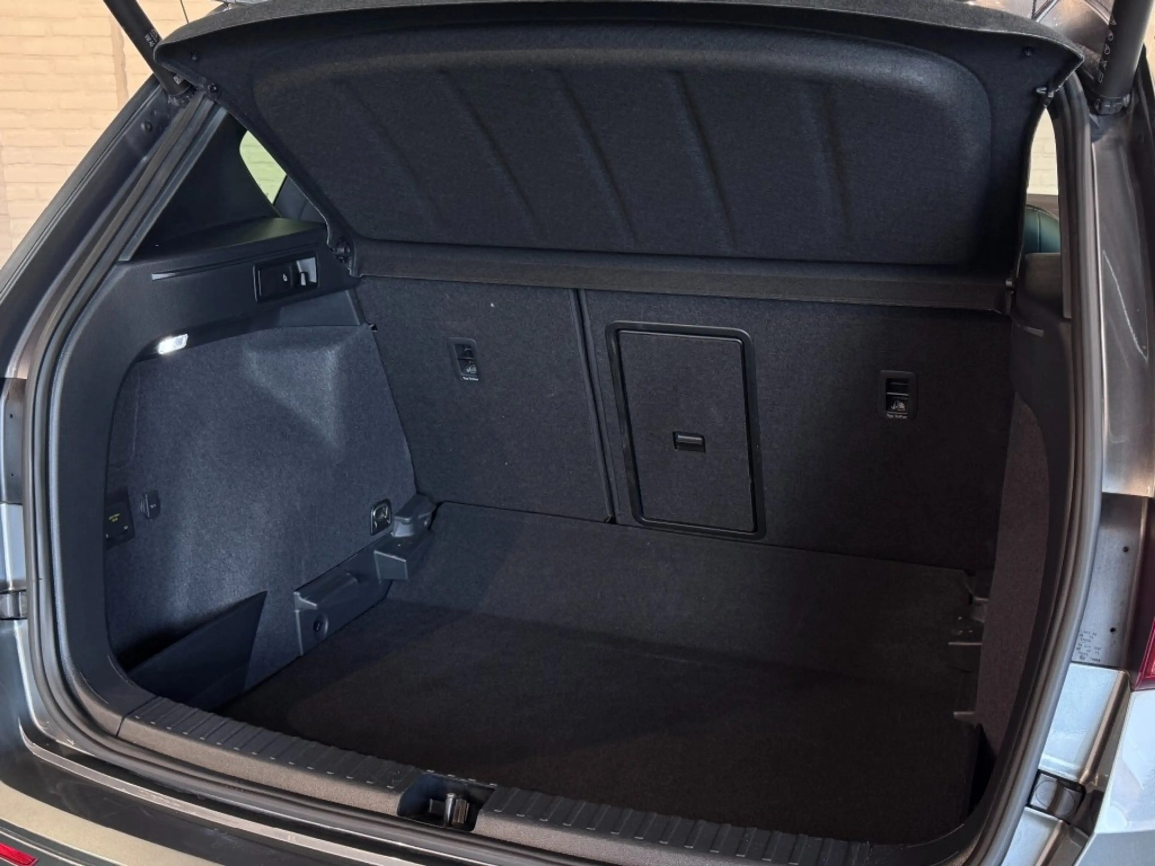 SEAT Ateca 1.5 TSI FR Business Intense Pano Trekhaak Standka — photo 46