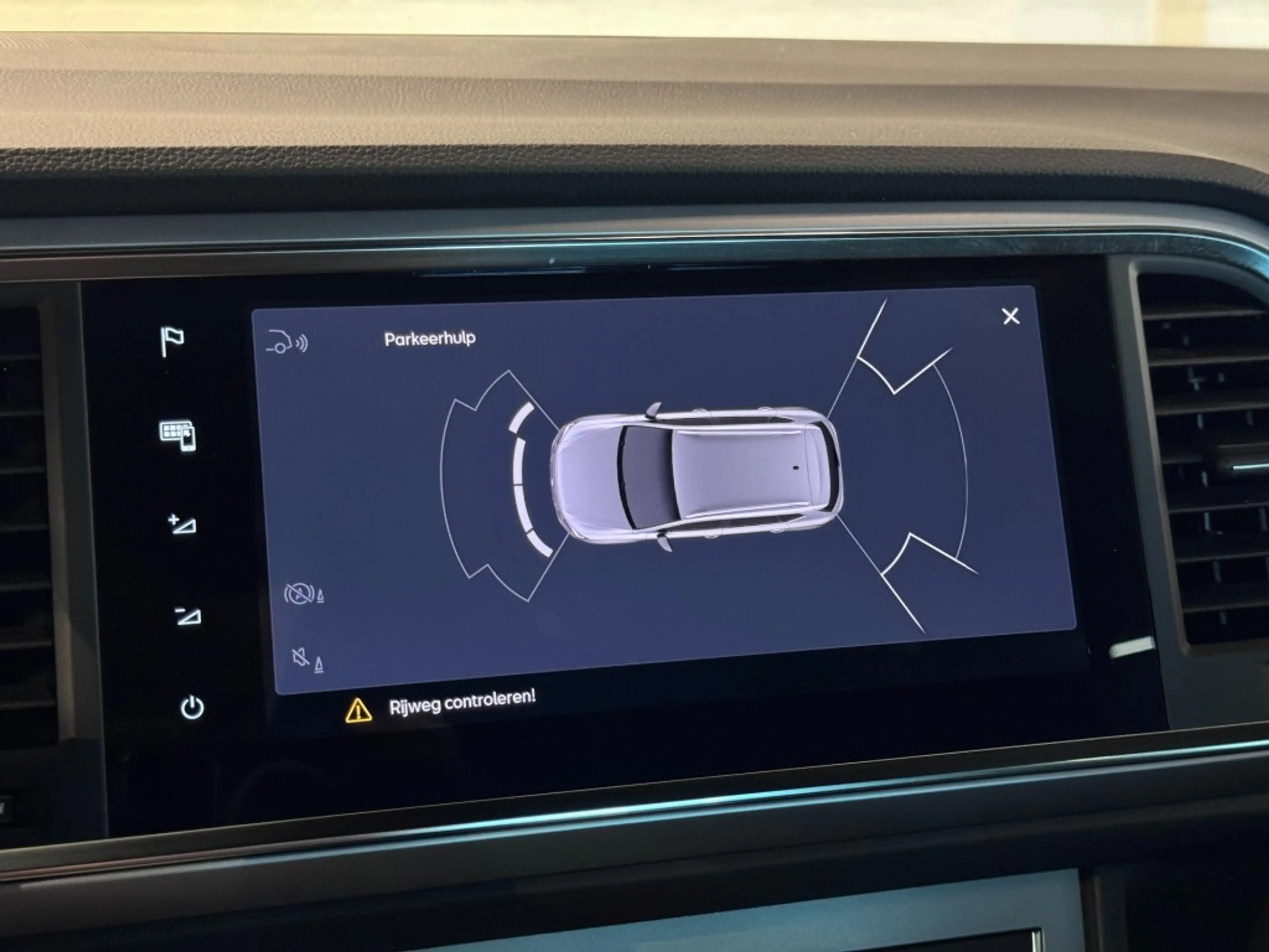 SEAT Ateca 1.5 TSI FR Business Intense Pano Trekhaak Standka — photo 31