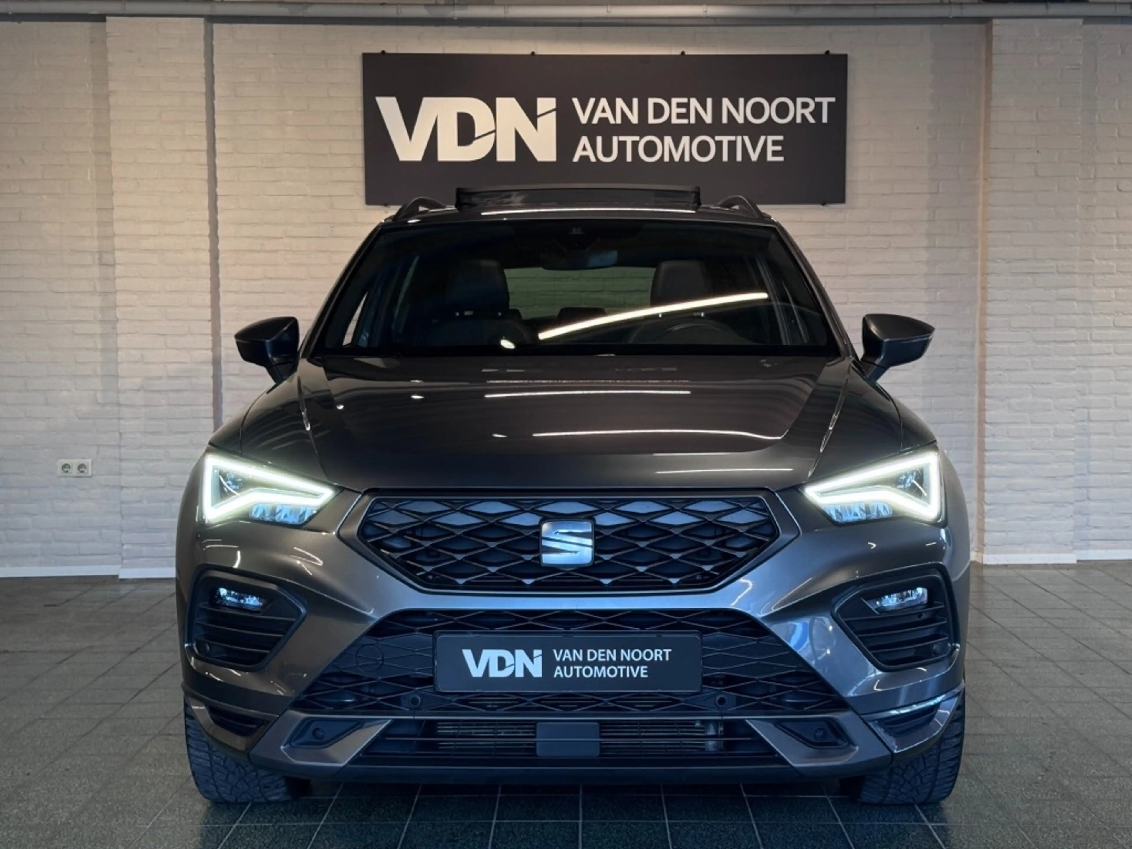 SEAT Ateca 1.5 TSI FR Business Intense Pano Trekhaak Standka — photo 4