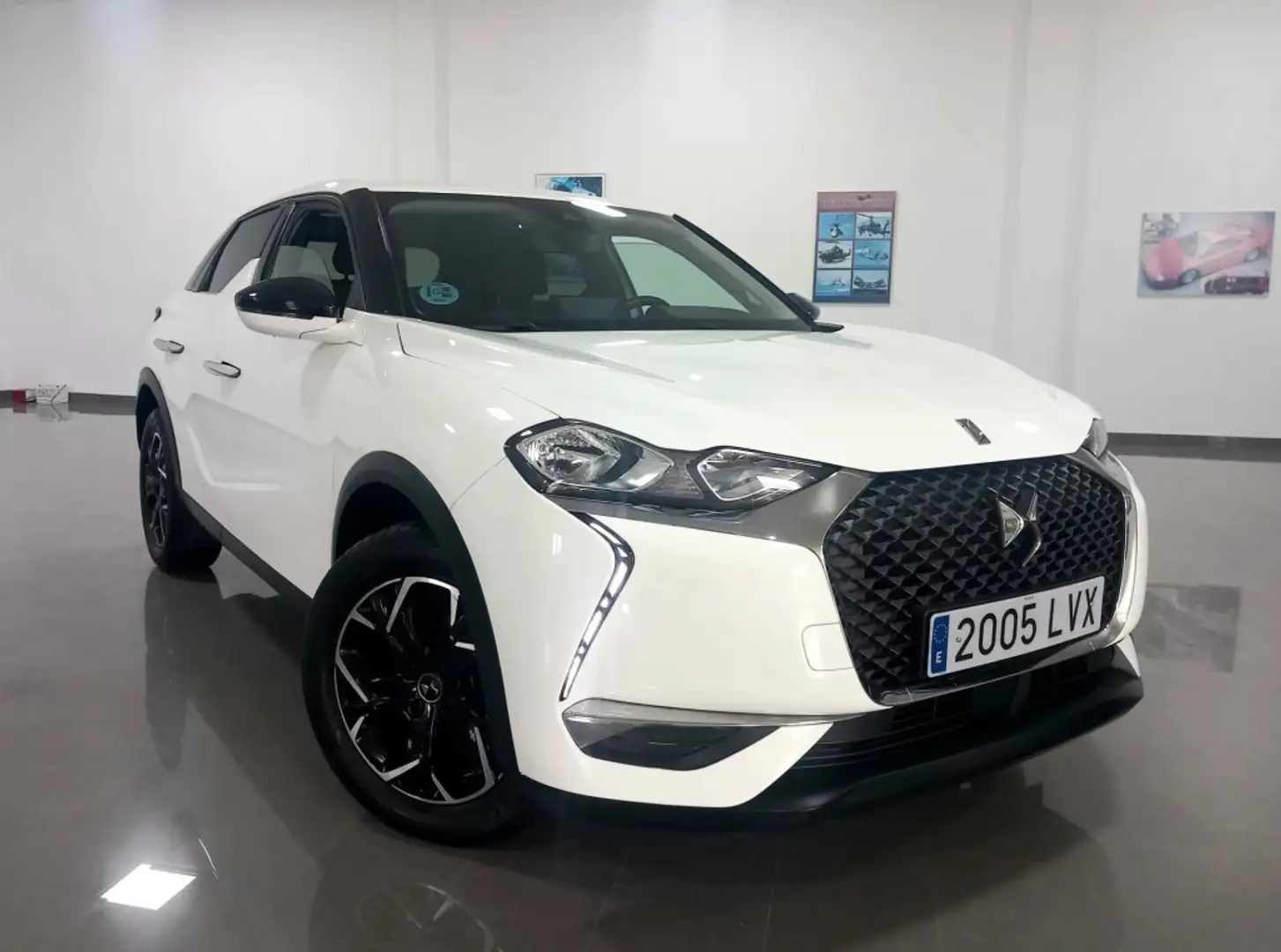 DS Automobiles DS 3 Crossback BlueHDi So Chic 110 Blanc - 2