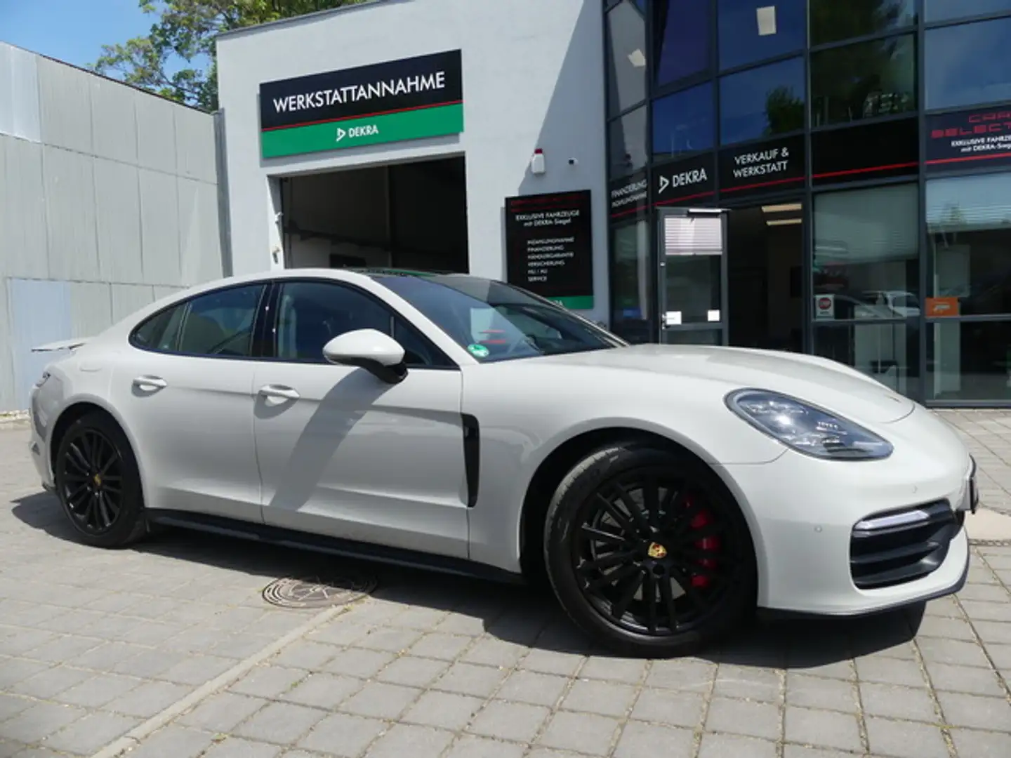 Porsche Panamera GTS 4.0 V8 Turbo PDLS+/CHRONO/STHZ/PANO Weiß - 1