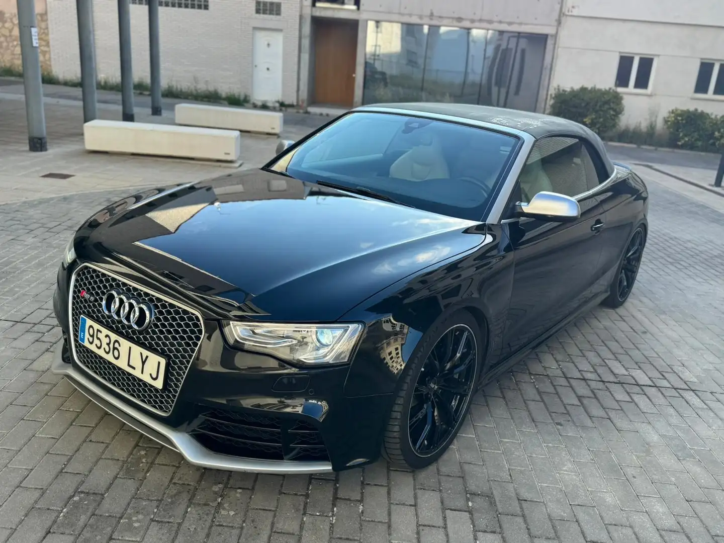 Audi RS5 Cabrio 4.2 FSI quattro S-Tronic - 1