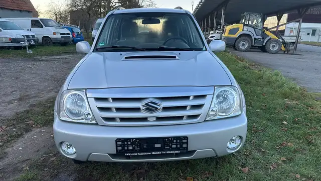 Suzuki Grand Vitara Diesel  5-Türer XL-7 Sitze 2.0**HU/AU 07.2027**