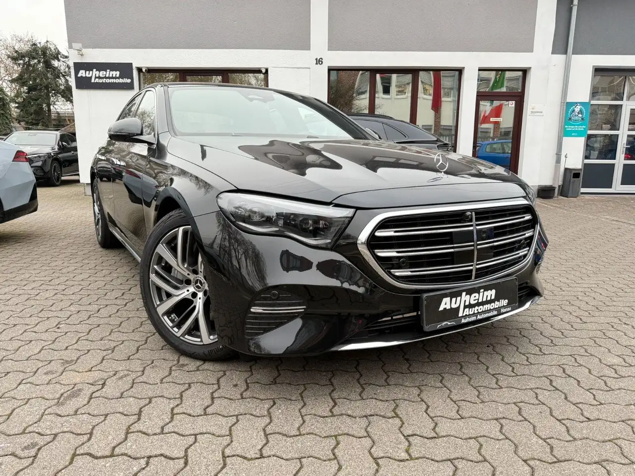 Mercedes-Benz E 200
