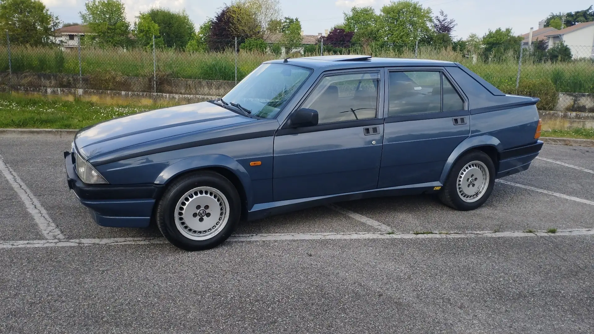 Alfa Romeo 75 2.0i TS Twins Spark con GPL - 2