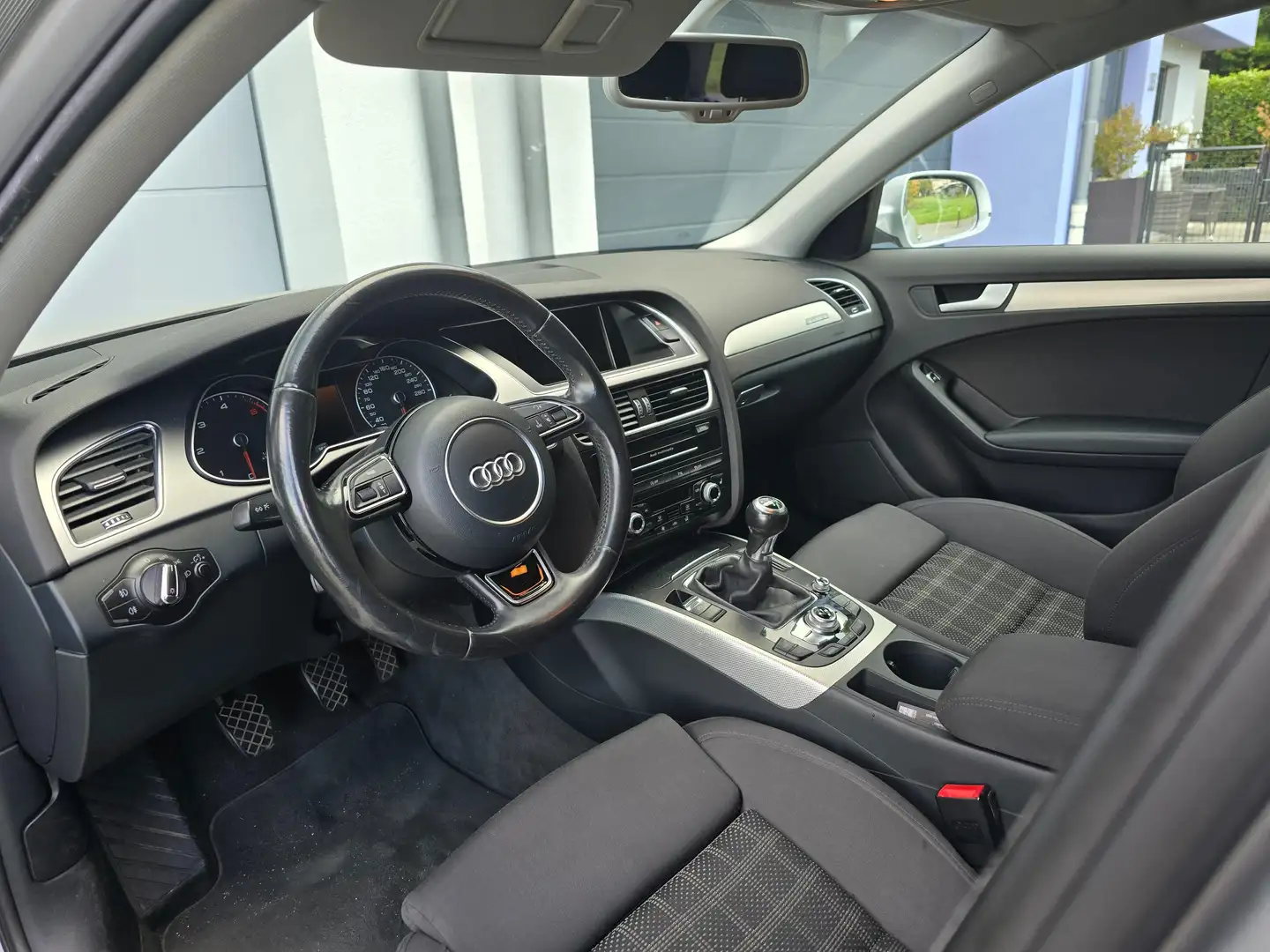 Audi A4 A4 Avant 2.0 TDI DPF clean diesel quattro Ambition Argent - 2