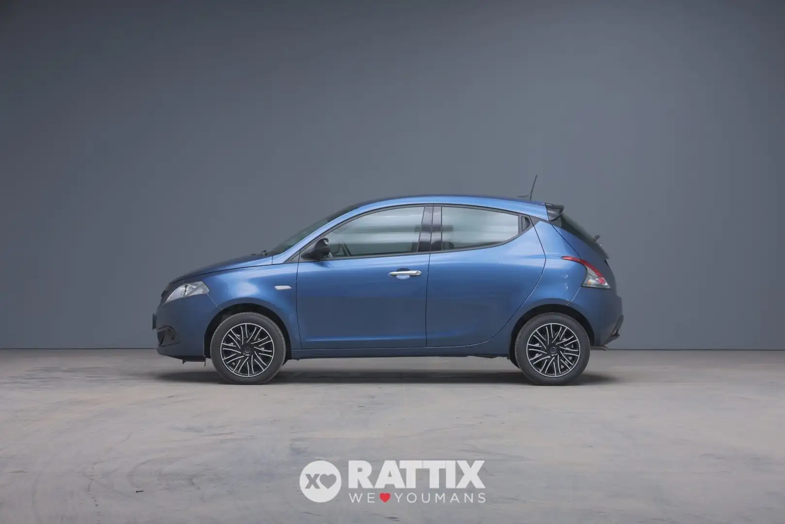 Lancia Ypsilon 1.0 Firefly Hybrid 70CV Silver Blu/Azzurro - 2