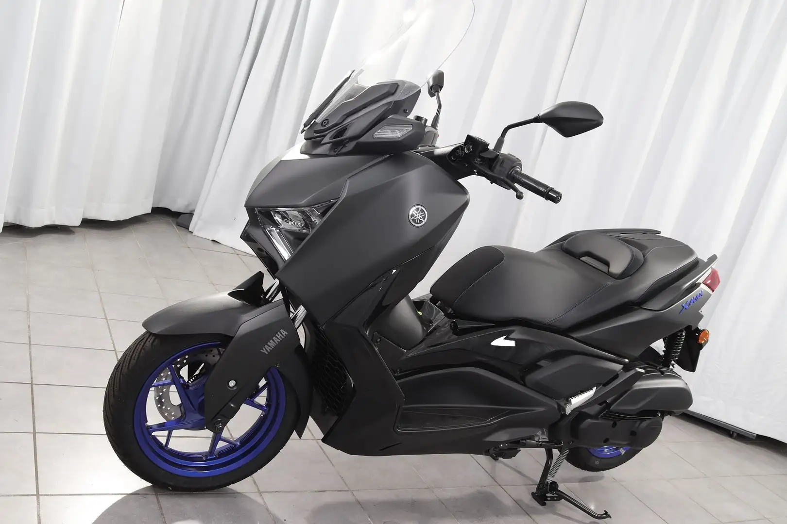 Yamaha X-Max 125 2024 Smartphone Konnektivität Schwarz - 1