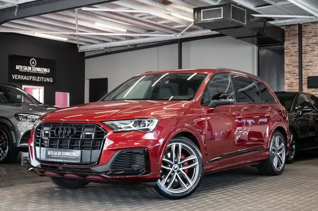 Audi Q7 main image