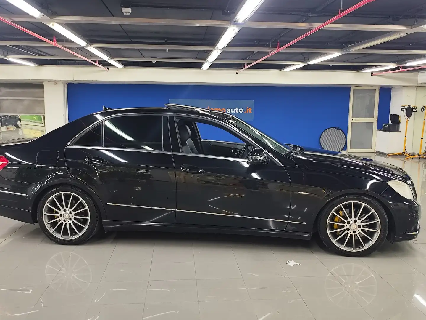 Mercedes-Benz E 250 td auto (es.sovratt.) - 1