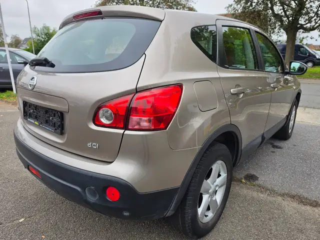 Nissan Qashqai view 3
