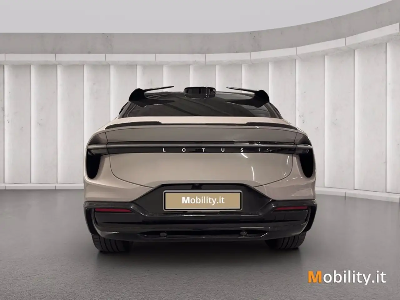Lotus Eletre 2025