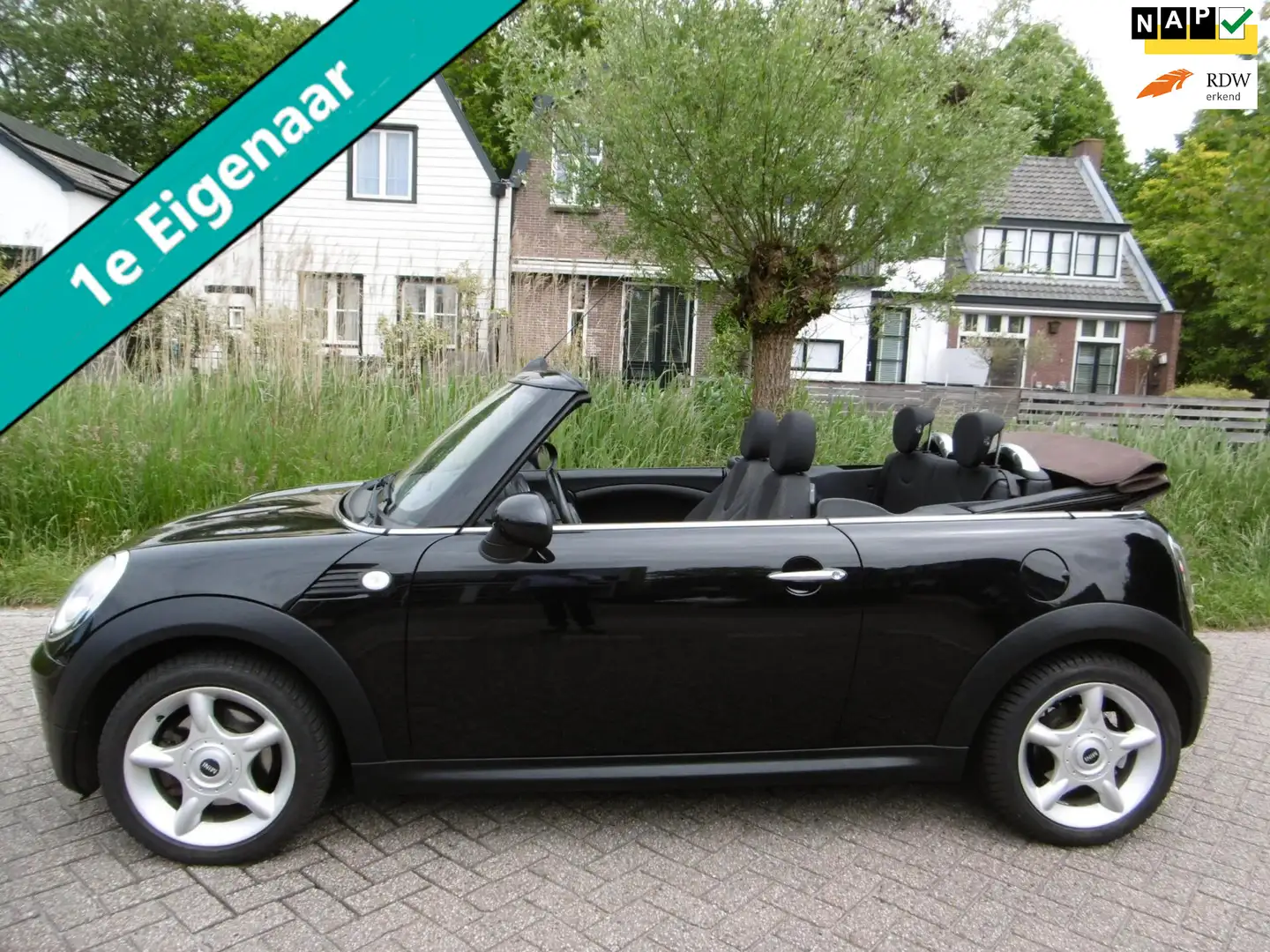 MINI Cooper Cabrio Mini 1.6 Airco Cruise 120pk Elektr. kap 1e eigenaa Zwart - 1