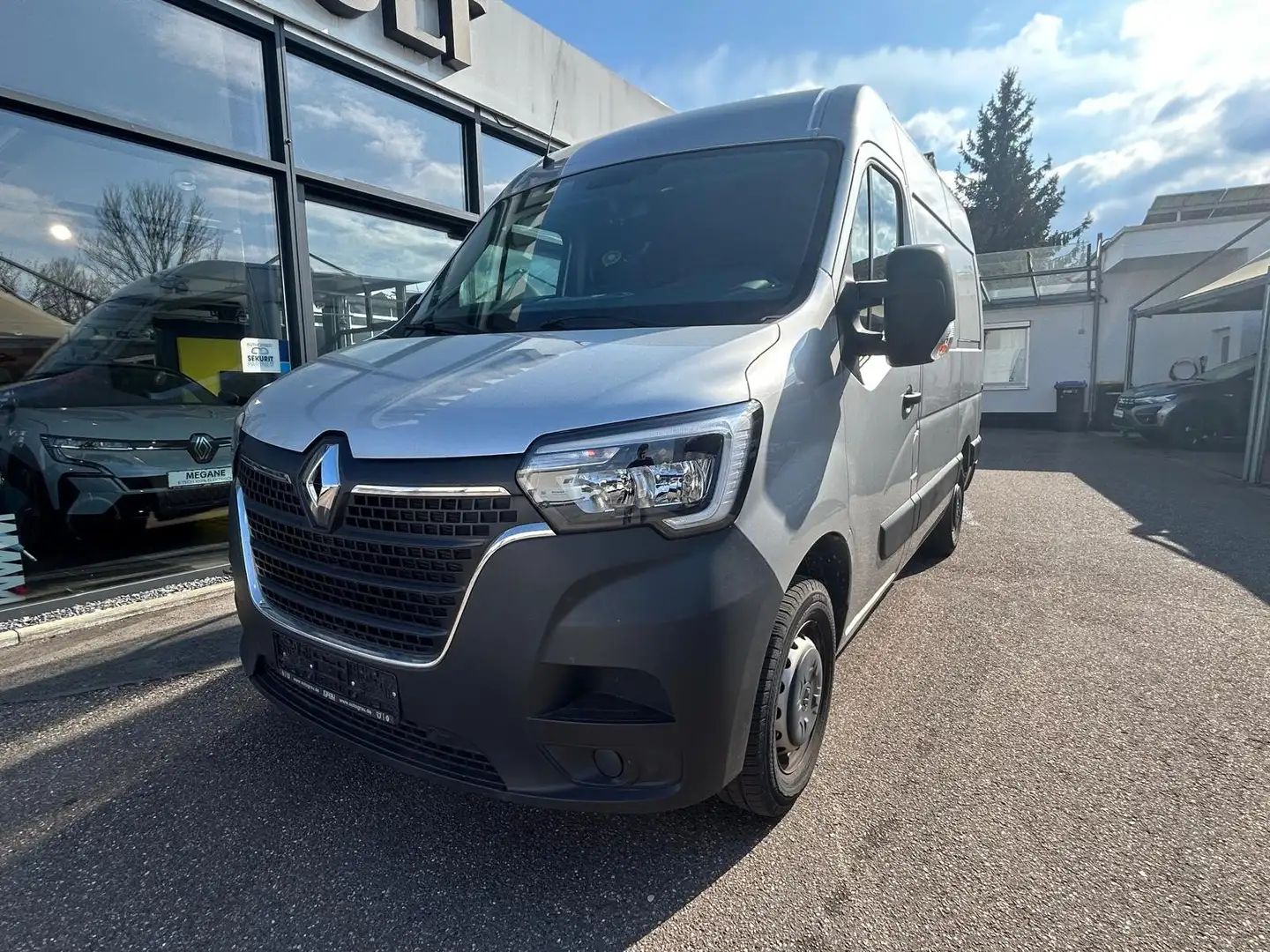 Renault Master L1H2 HKa 3,5t inkl. Full-Service 04/27 Grau - 2